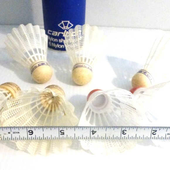 SPRT1 - 8 Vintage Carlton BADMINTON BIRDIES Nylon Shuttlecocks Racquet BBQ - Picture 4 of 6